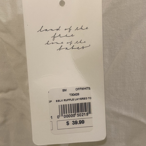 ▶️American Threads◀️ white ruffle layered short sleeve in small. - Picture 2 of 8